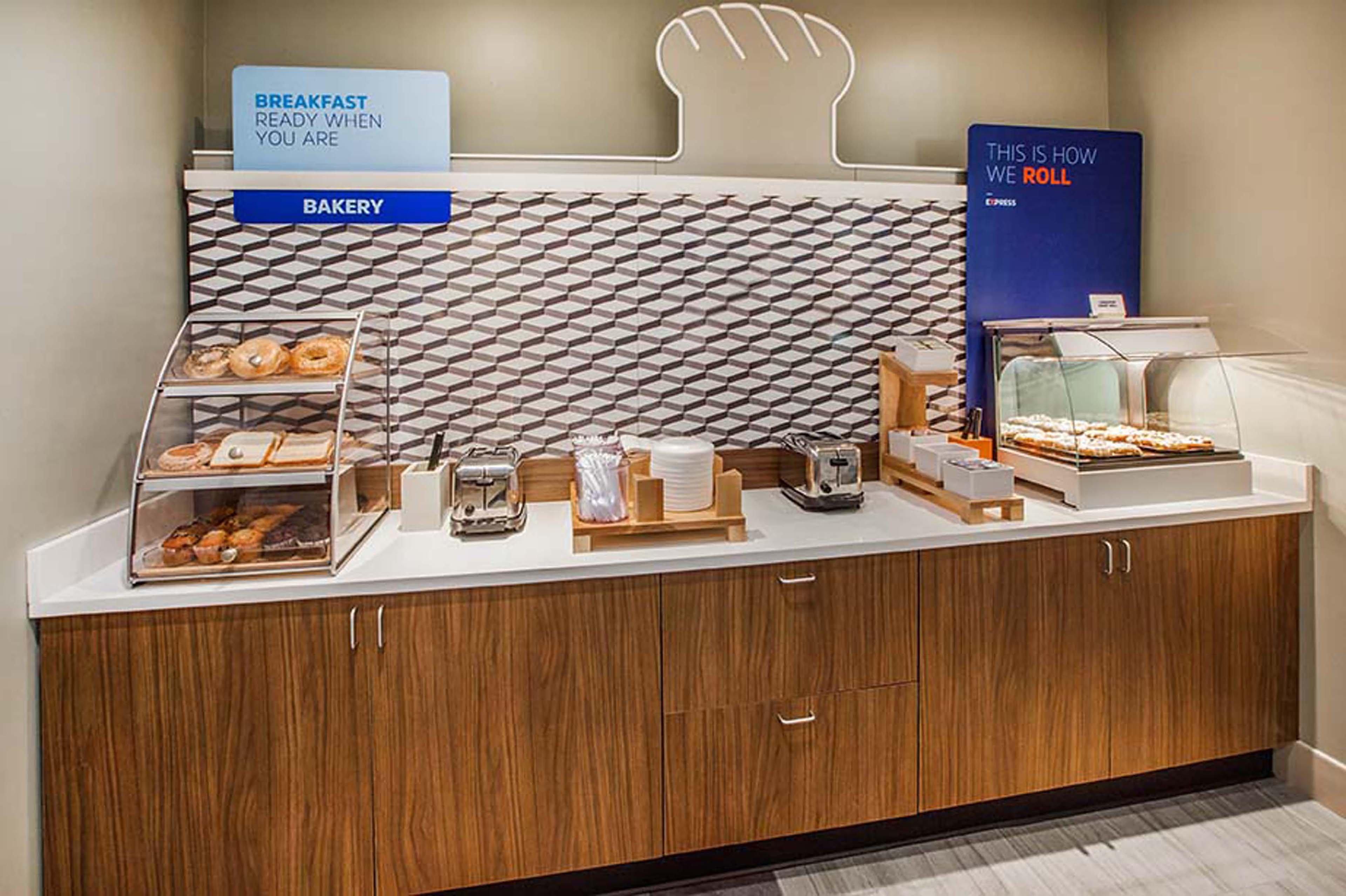 Holiday Inn Express Lake Worth Nw Loop 820 By Ihg Fort Worth Bagian luar foto