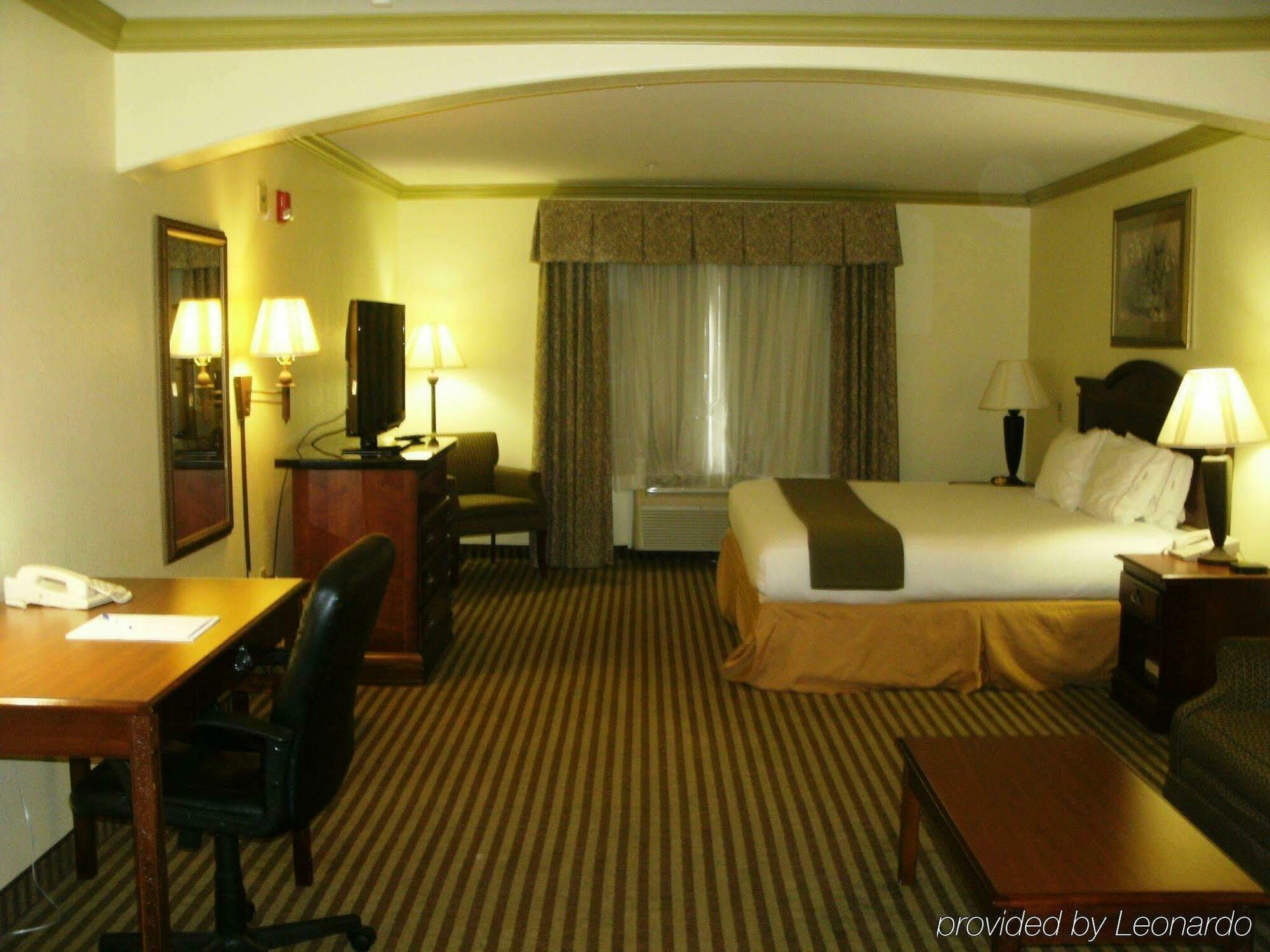 Holiday Inn Express Lake Worth Nw Loop 820 By Ihg Fort Worth Bagian luar foto